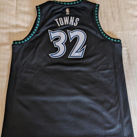 Nike Swingman Youth XL Minnesota Timberwolves Jersey NWOT Karl-Anthony Towns - Picture 4 of 4